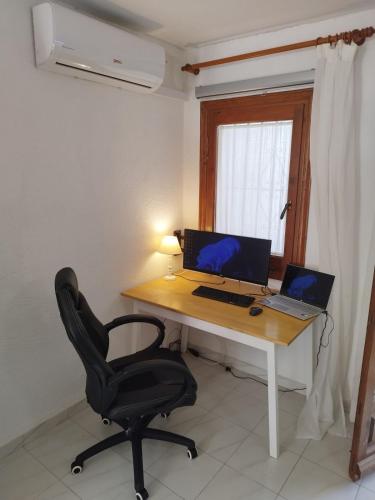 estudio para parejas con piscina en urbanizacion tranquila