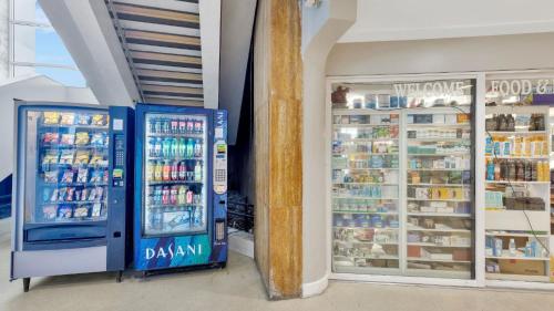 マイアミビーチにあるSeaStays Apartmentsのギャラリーの写真
