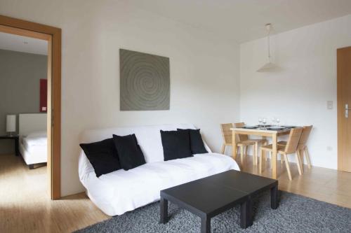 A seating area at Appartements Christophorus