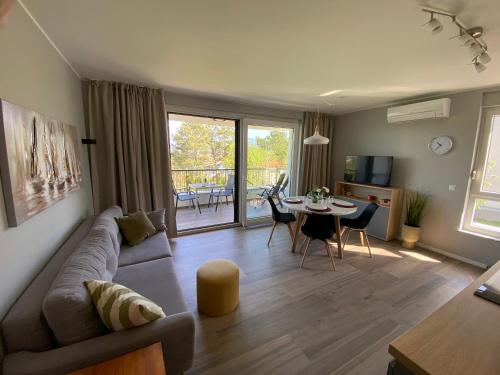 TV a/nebo společenská místnost v ubytování Vila Primorka-Apartmani Lavanda