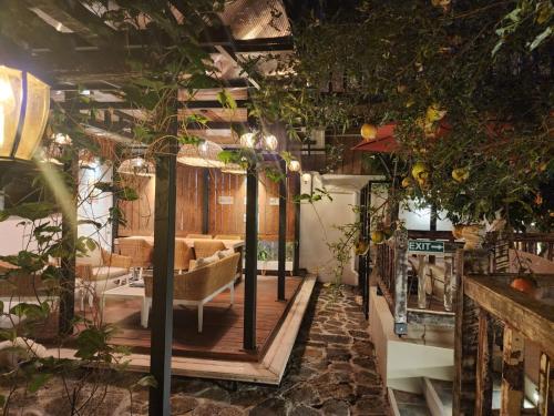 Χώρος καθιστικού στο The Rustic Studio