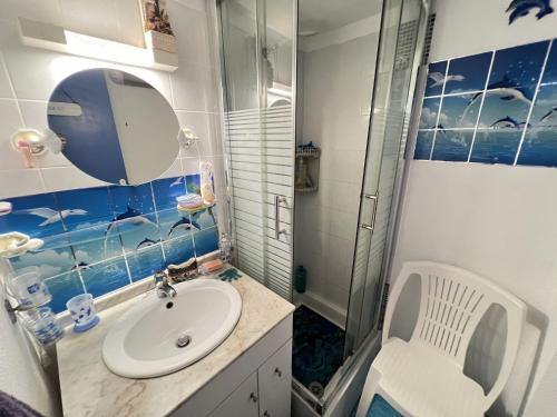 Photo de la galerie de l'établissement Pavillon pour 4/5 pers, proche plage, parking privé et climatisation - FR-1-781-91, à Valras-Plage