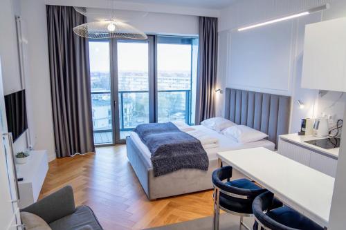 Foto Hanza Tower Apartments Premium 2