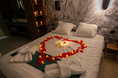 Love Room du Mont d'Or - Baignoire SPA - Minibar offert