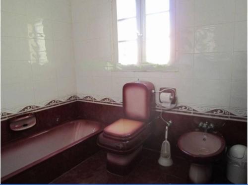 Χώρος καθιστικού στο Shared cauchi corner house with roof top pool and pay per use aircondition