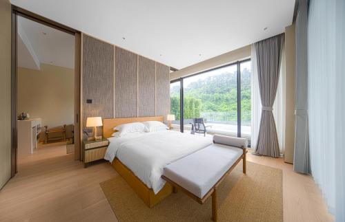 Postel nebo postele na pokoji v ubytování Semri Hotels & Resorts