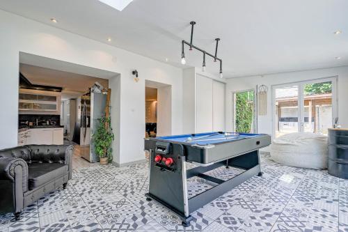 Photo de la galerie de l'établissement Grande Maison Cosy Close to Disney and Paris, à Neufmontiers-lès-Meaux