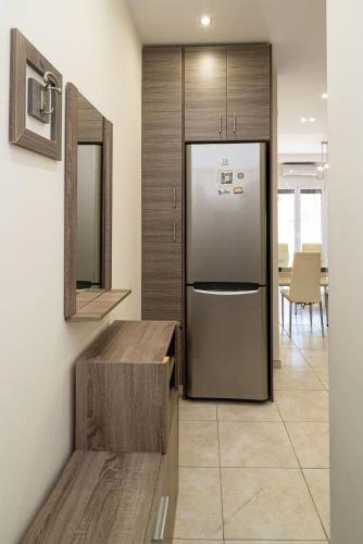 Acropolis Nest