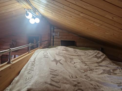 Ένα ή περισσότερα κρεβάτια σε δωμάτιο στο Kleines Chalet im Vorfläming