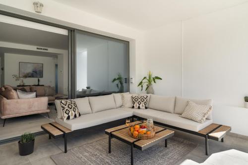 Casa Elegante Casares Costa Golf