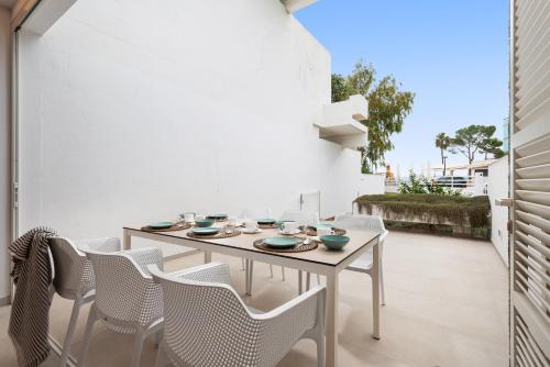 NEW Oiza Garden in Bahia Blanca with Garden and Ocean Views