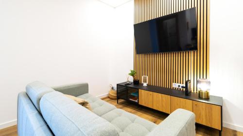 Douro River 2BR Flat by LovelyStay