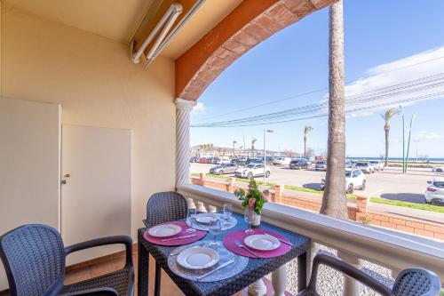 Balkón alebo terasa v ubytovaní Apart-rent Apartment Bahia 0019