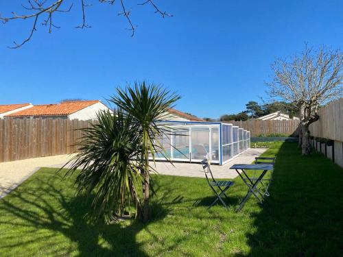 Maison familiale avec piscine privée à Saint-Vincent-sur-Jard - FR-1-336-136