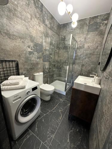 Ένα μπάνιο στο Apartamenty Center