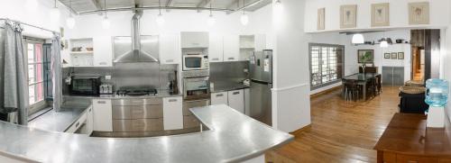 Kuchyň nebo kuchyňský kout v ubytování Casona Bodega Enzo Bianchi