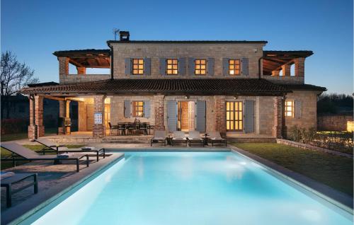 Rustic Villa Caltha with a pool
