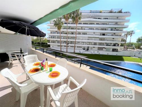 Montecarlo Salou, piscina y céntrico