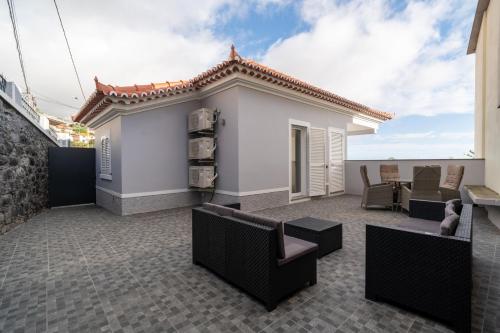 Lux House - free park- WiFi - Sea View