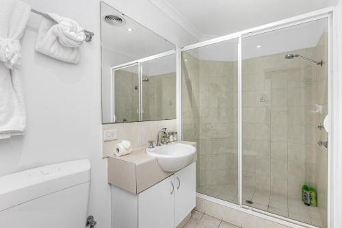 Koupelna v ubytování The Haylight Escape - 1BDR - Pool