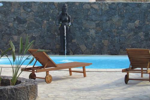 Casa Noelani - XL Family home near beach & center