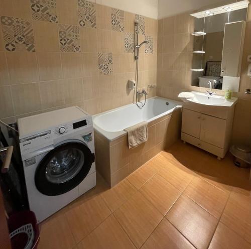 Koupelna v ubytování MyRelax Apartment - Hajdúszoboszló