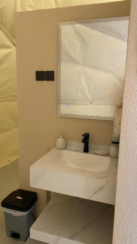 Koupelna v ubytování Essa camp in Wahiba Sands