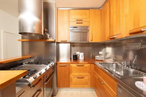 Navona Stylish Apartment - Up to 5 People