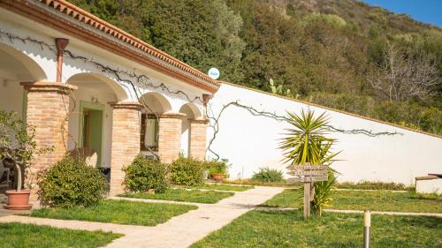Gambar di galeri bagi HOTEL Essenza di Mirto di La Caletta