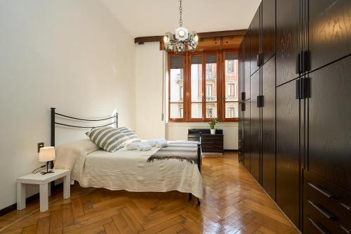 Vintage House - 2 Minutes Walk From Central Station