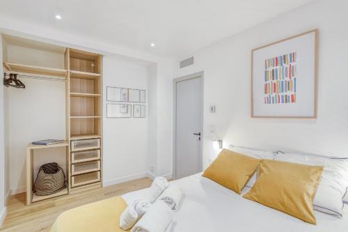 Centre-ville – Appartement (A/C) 6 personnes – 5 minutes plages et gare by Weekome
