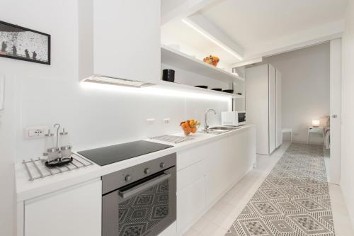 Vatican White Domus