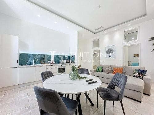 Intuition - 3BR - 10min Palais