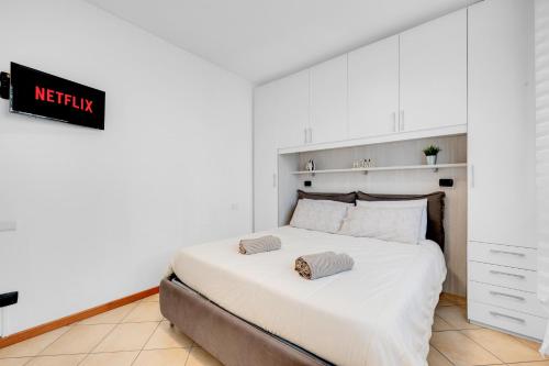 PRAN27 -Crescenzago - Central - Large - Bright -