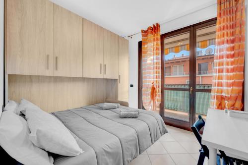 PRAN27 -Crescenzago - Central - Large - Bright -