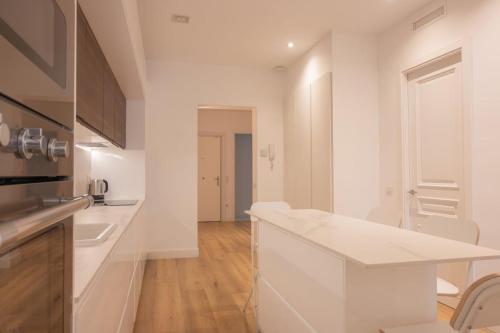 Temporary central apartment in the Retiro Temporal IBI385A