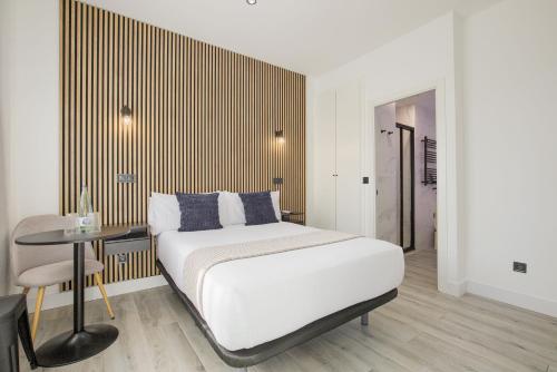 Dobo Madrid Lucero