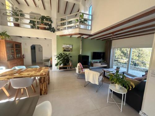 Ảnh trong thư viện ảnh của Private Villa with Pool & Jacuzzi, BBQ & Pizzaoven ở Santo Isidoro