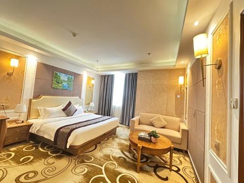Gallery image of Hồng Vận Grand Hotel Móng cái in Móng Cái