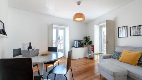 Portas do Sol Stylish Apt