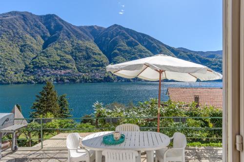 Casa Bambu - splendida vista lago e posto auto photo 3