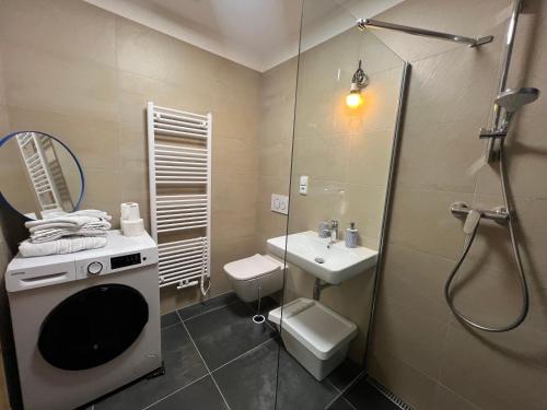 Ένα μπάνιο στο APARTMENT Blue Heaven