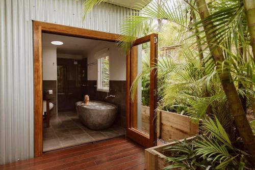 Gallery image of Bliss Private Villa Sanctuary Byron in The Pocket