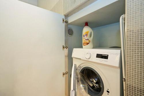 Luxury House - 2 Minutes Walk from Central Station