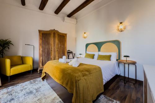 Magalhaes · Trad flat in Poble Sec, near ramblas