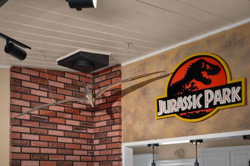 Certifikát, hodnocení, plakát nebo jiný dokument vystavený v ubytování Dino Disneyland: Arcade, Playground & More!!