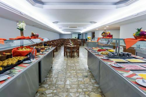 Mad på hotellet eller i nærheden