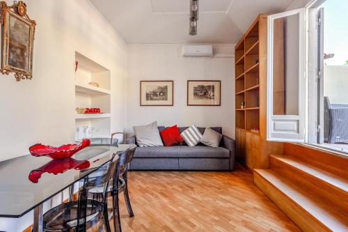 Luxury Penthouse with Terrace by Spanish Steps