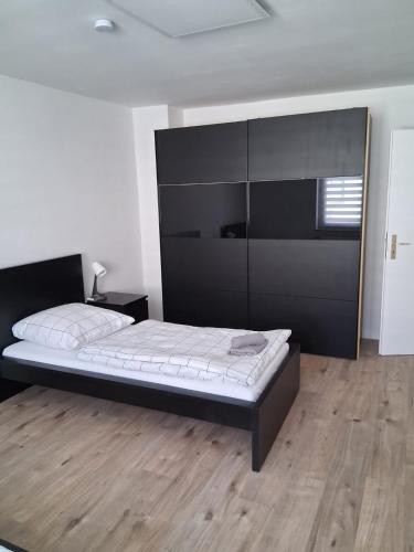Ένα ή περισσότερα κρεβάτια σε δωμάτιο στο Haus Blankenagel 2