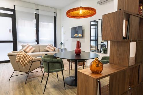 Moderno loft reformado, Smart TV, AC, Beach, 3Pax